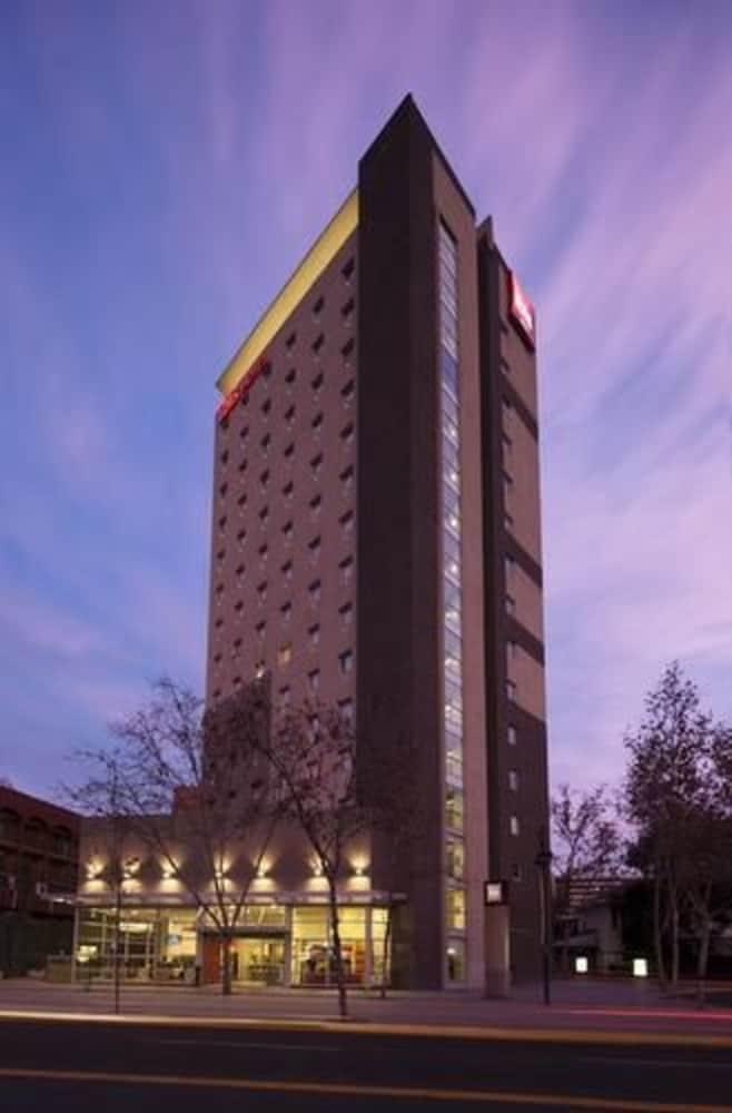 Ibis Providencia Hotel