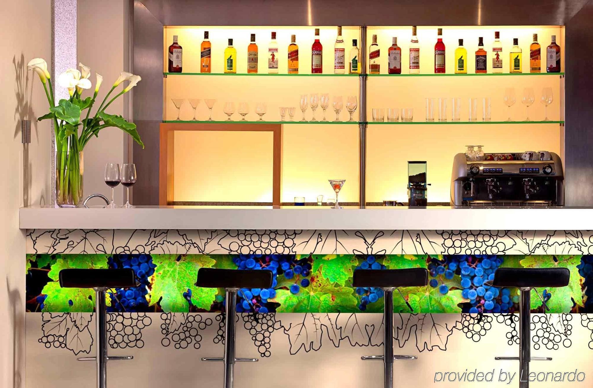 Ibis Providencia