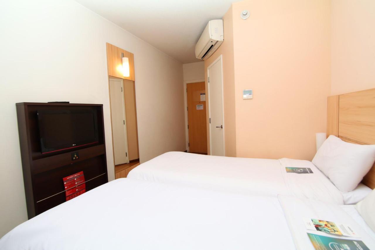 Hotel Ibis Providencia 3*